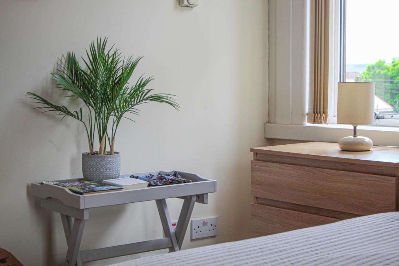 Lotus Studio Near Lanark Carstairs Екстериор снимка